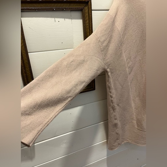 📍UCHUU Oversized Knit Sweater - Taupe (Size S/M) - Picture 8 of 14